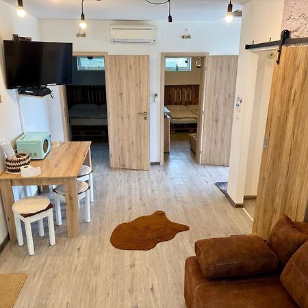 Apartmany Apollo Михаловце Екстериор снимка