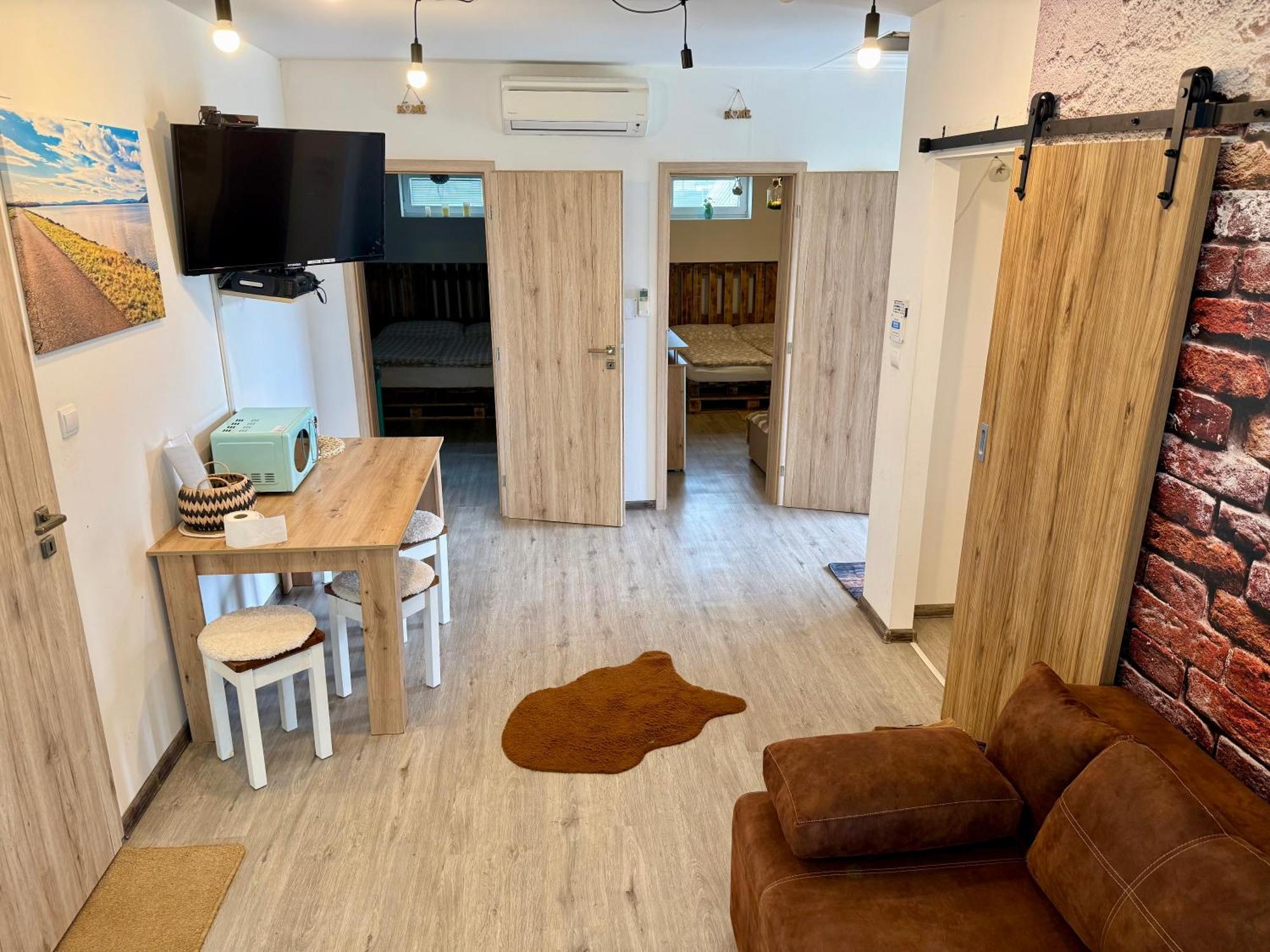Apartmany Apollo Михаловце Екстериор снимка