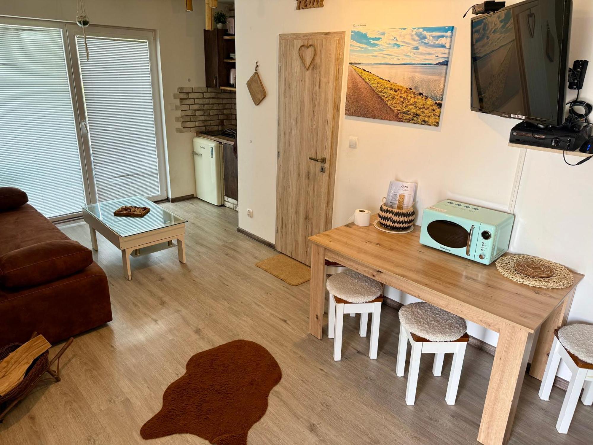 Apartmany Apollo Михаловце Екстериор снимка